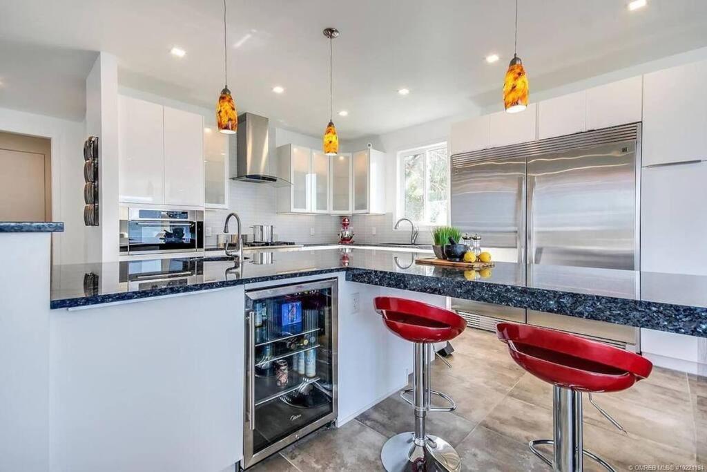 The Infiniti Villa Kelowna Luaran gambar